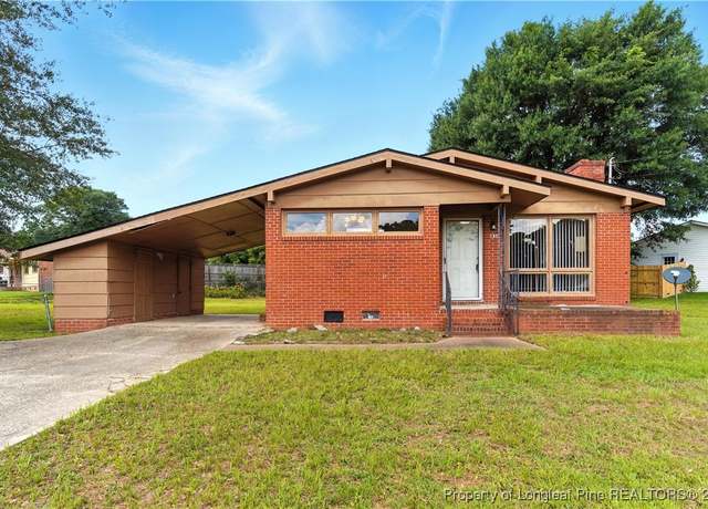 Property at 434 Lynhurst Dr, Fayetteville, NC 28314, 3 beds, 2.5 baths