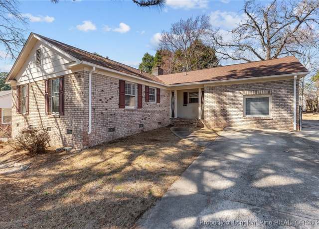 Property at 459 Bayshore Dr, Fayetteville, NC 28311, 4 beds, 2 baths