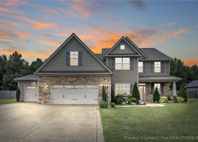 Property at 945 Pecan Grove Loop Loop, Hope Mills, NC 28348, 4 beds, 3.5 baths