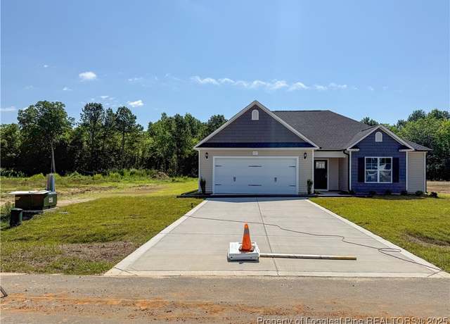 Property at 167 Guard Ln, Parkton, NC 28371, 3 beds, 2 baths