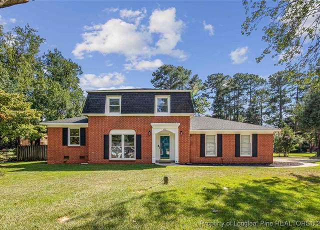 Property at 492 Lennox Dr, Fayetteville, NC 28303, 3 beds, 2.5 baths