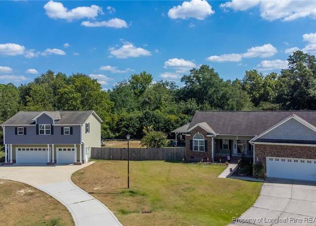 Property at 1812 Citidancer Ct, Hope Mills, NC 28348, 3 beds, 2 baths
