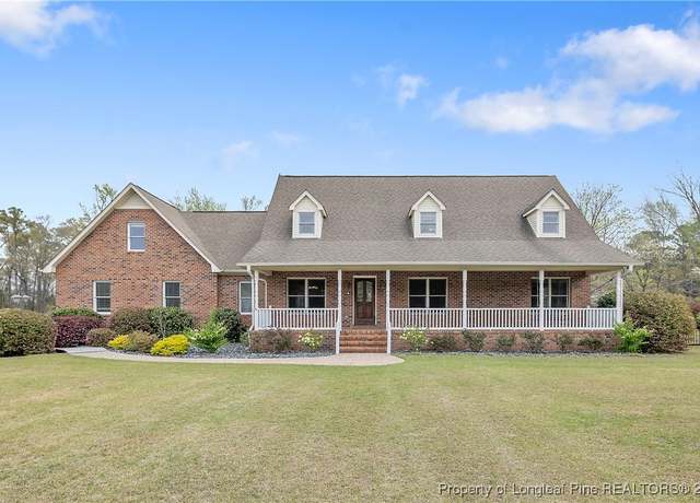 Property at 4891 Hummingbird Pl, Fayetteville, NC 28312, 4 beds, 4.5 baths
