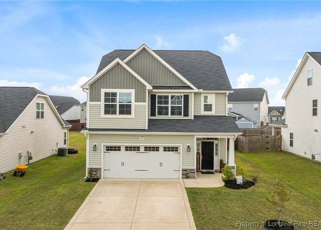 Property at 5217 Whirlaway Ln, Hope Mills, NC 28348, 4 beds, 2.5 baths