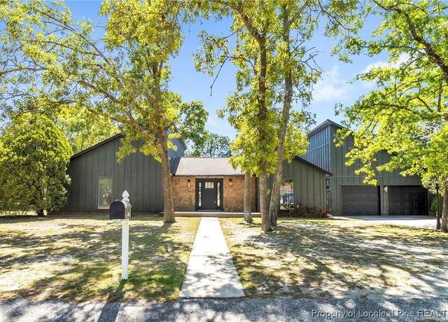 Property at 6823 Timbercroft Ln, Fayetteville, NC 28314, 3 beds, 2 baths