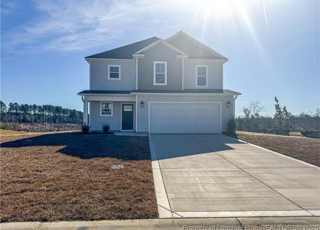 Property at 2121 Purebred Cir, Hope Mills, NC 28348, 3 beds, 2.5 baths