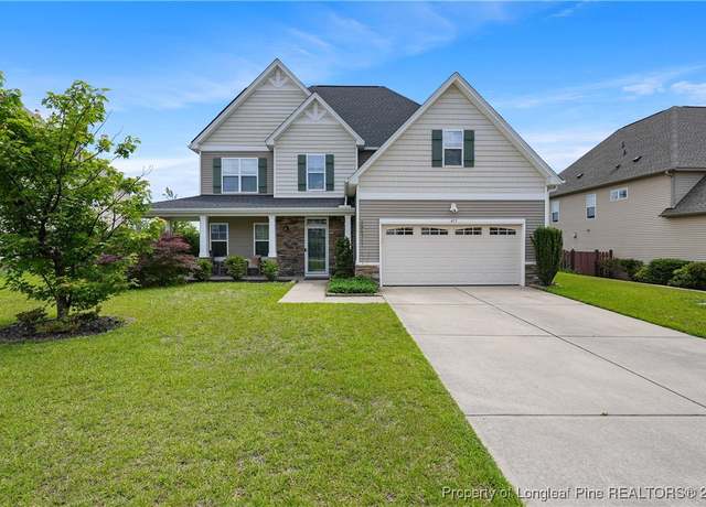 Property at 415 Highgrove Dr, Spring Lake, NC 28390, 4 beds, 2.5 baths