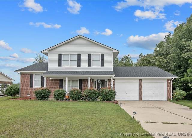 Property at 828 Scully Dr, Fayetteville, NC 28314, 3 beds, 2.5 baths