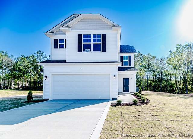 Property at 69 Onslow Ct, Spring Lake, NC 28390, 3 beds, 2.5 baths