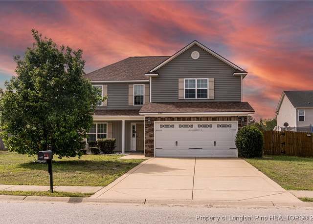 Property at 2107 Queen Elizabeth Ln, Hope Mills, NC 28348, 4 beds, 2.5 baths