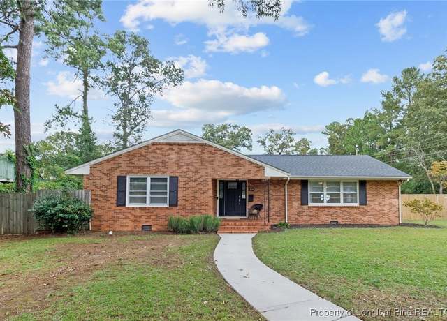 Property at 304 W Elwood Ave, Raeford, NC 28376, 3 beds, 2 baths