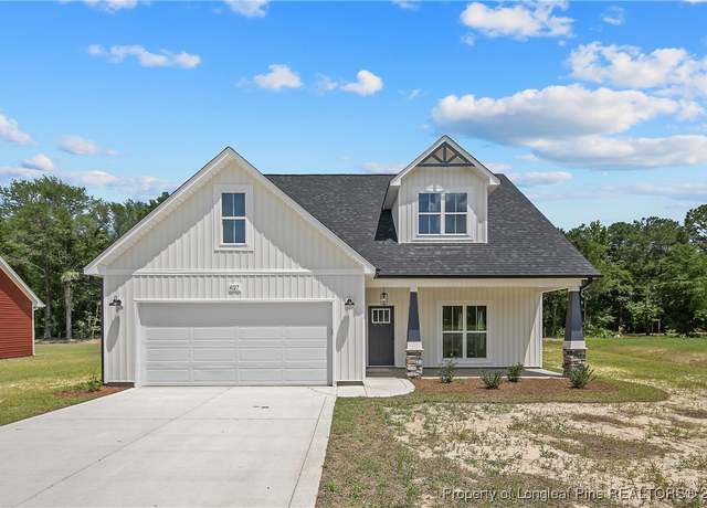 Property at 4127 Indian Summer Way, Hope Mills, NC 28348, 3 beds, 2.5 baths