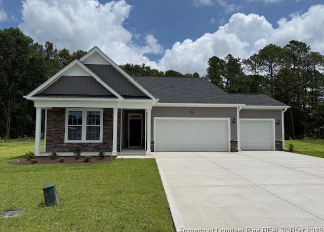 Property at 3147 Wolfpack Ln, Fayetteville, NC 28312, 4 beds, 3 baths