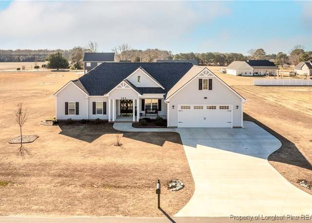 Property at 143 Country Cove Ln, Clinton, NC 28328, 4 beds, 2 baths