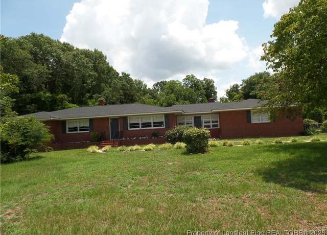 Property at 6019 S US Highway 301 Hwy, Hope Mills, NC 28348, 3 beds, 2.5 baths