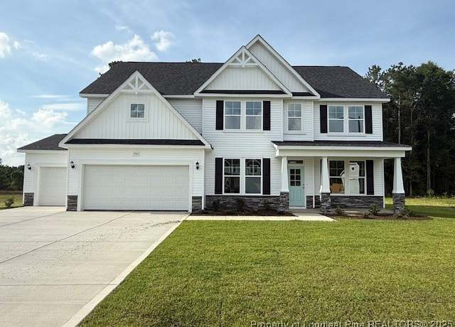 Property at 3141 Wolfpack Ln, Fayetteville, NC 28312, 4 beds, 3 baths