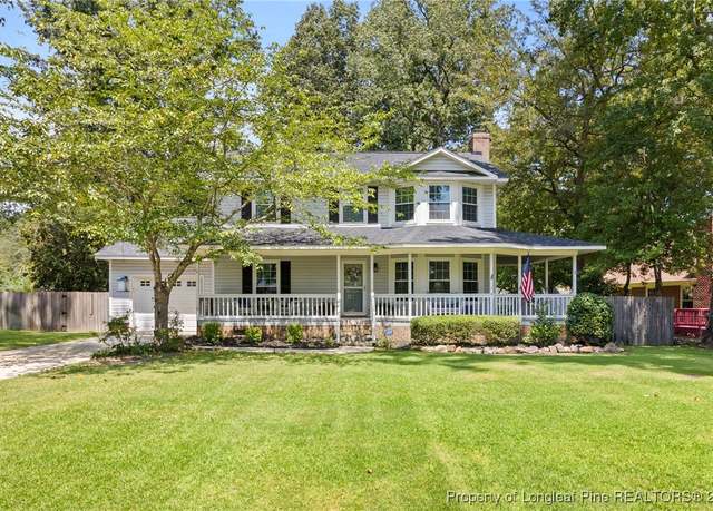 Property at 5704 Danville Dr, Fayetteville, NC 28311, 3 beds, 2.5 baths