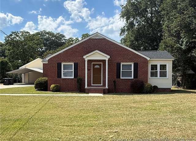 Property at 109 N Dickson St, Raeford, NC 28376, 3 beds, 1.5 baths