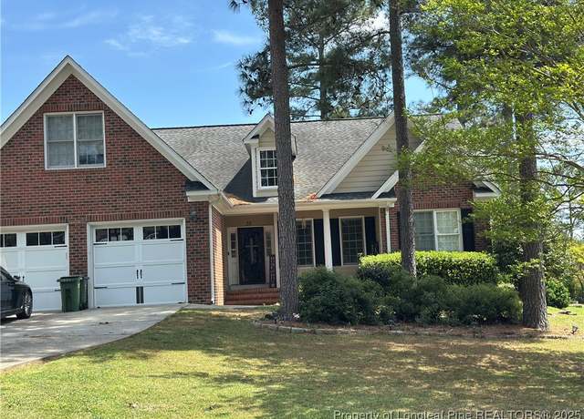 Property at 35 Blue Pine Dr, Spring Lake, NC 28390, 4 beds, 3 baths