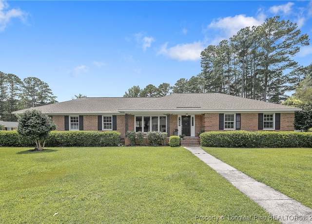 Property at 484 Lennox Dr, Fayetteville, NC 28303, 3 beds, 2 baths