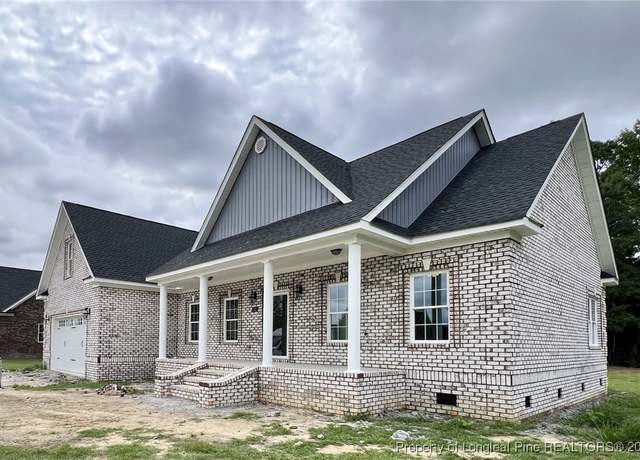 Property at 103 Ashton Ln, Lumberton, NC 28360, 4 beds, 2.5 baths