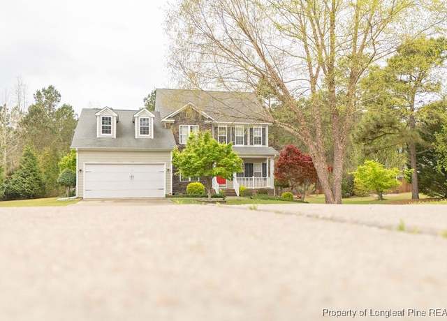 Property at 165 Furlong Ln, Raeford, NC 28376, 4 beds, 3.5 baths