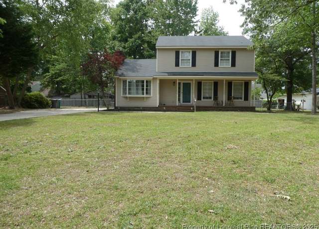 Property at 3960 Regents St, Lumberton, NC 28360, 3 beds, 2.5 baths