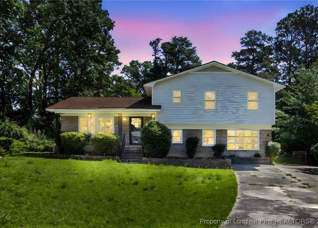 Property at 6302 Easthampton Ct, Fayetteville, NC 28314, 4 beds, 2.5 baths