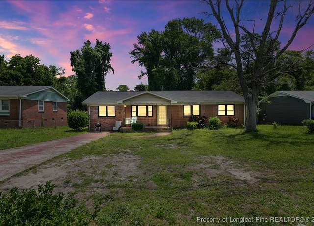 Property at 941 Louise Cir, Fayetteville, NC 28314, 3 beds, 1.5 baths