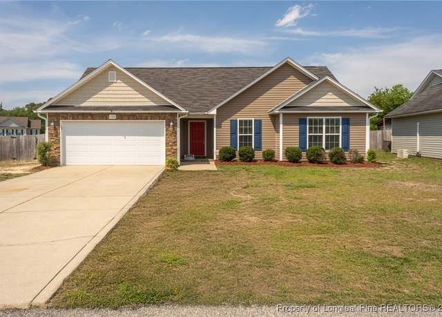 Property at 1320 Snowy Egret Dr, Fayetteville, NC 28306, 3 beds, 2 baths