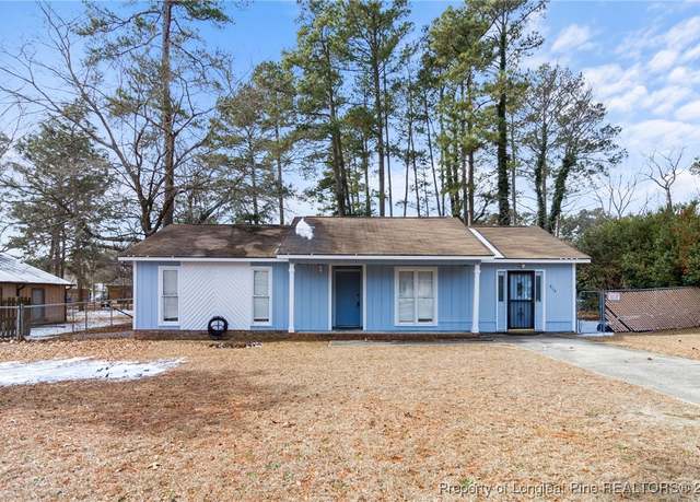 Property at 916 Inglewood Ln, Fayetteville, NC 28314, 3 beds, 2 baths