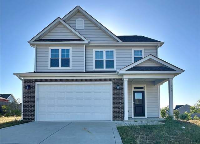 Property at 331 Brentmoor Dr, Raeford, NC 28376, 4 beds, 2.5 baths