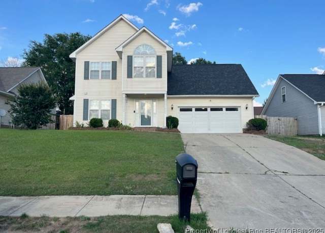 Property at 2613 Gressitt Point Ln, Fayetteville, NC 28306, 4 beds, 2.5 baths