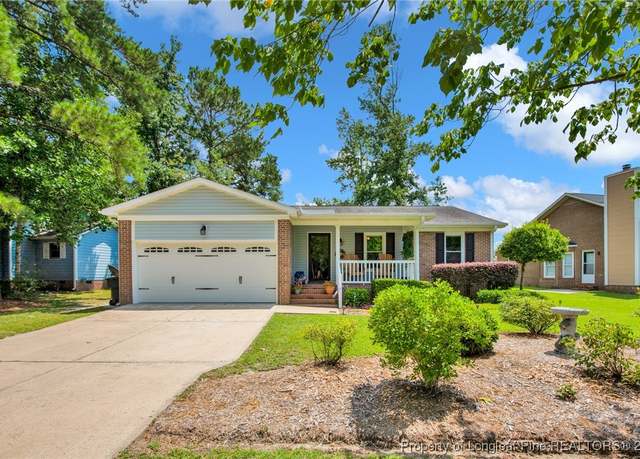 Property at 4327 Falls Dr, Hope Mills, NC 28348, 3 beds, 2 baths