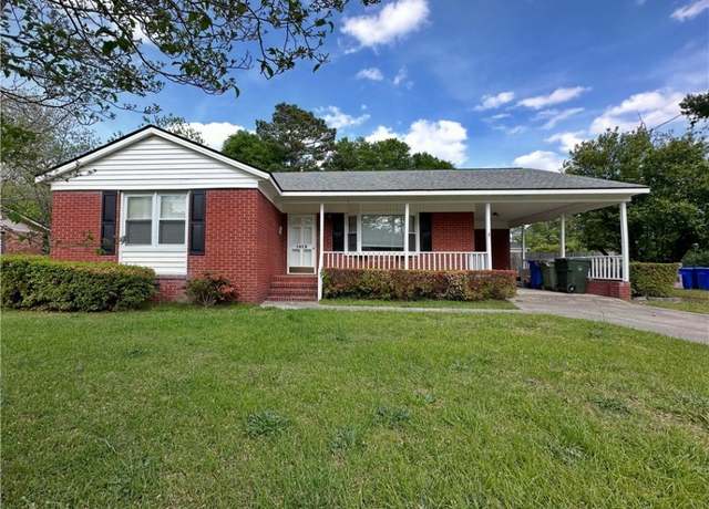 Property at 1413 Skycrest Dr, Fayetteville, NC 28348, 3 beds, 1.5 baths