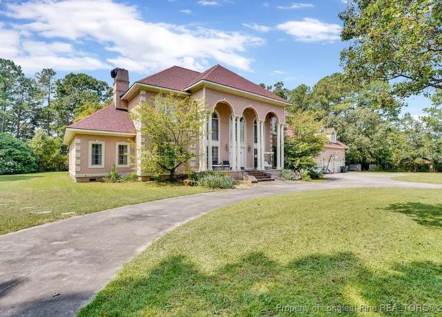 Property at 6209 Whitehall Dr, Fayetteville, NC 28303, 5 beds, 5.5 baths