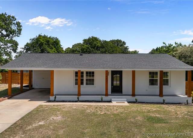 Property at 1441 Keswick Dr, Fayetteville, NC 28304, 3 beds, 1.5 baths