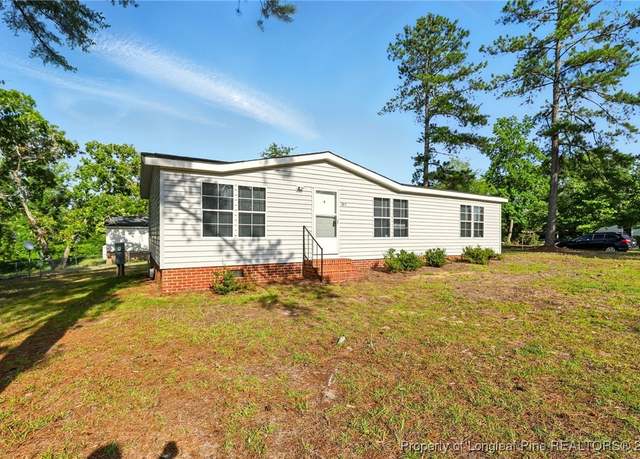 Property at 2917 Dothan Dr, Fayetteville, NC 28306, 3 beds, 2 baths