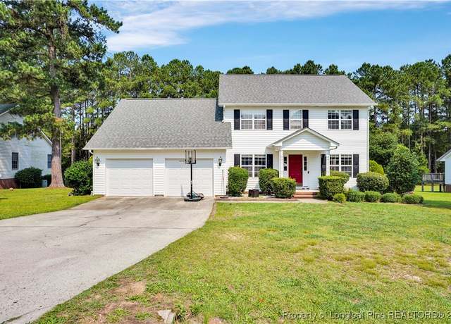 Property at 717 Stone Cross Dr, Spring Lake, NC 28390, 4 beds, 2.5 baths