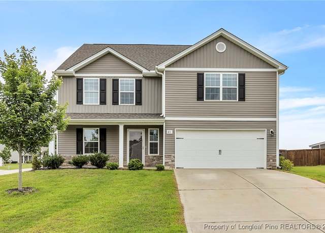 Property at 641 Avery Pond Dr, Fuquay Varina, NC 27526, 5 beds, 2.5 baths