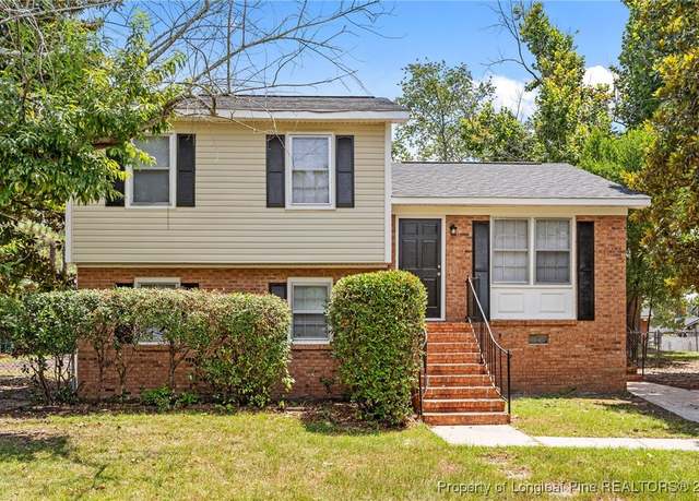 Property at 2803 Shade Tree Dr, Fayetteville, NC 28306, 3 beds, 1.5 baths