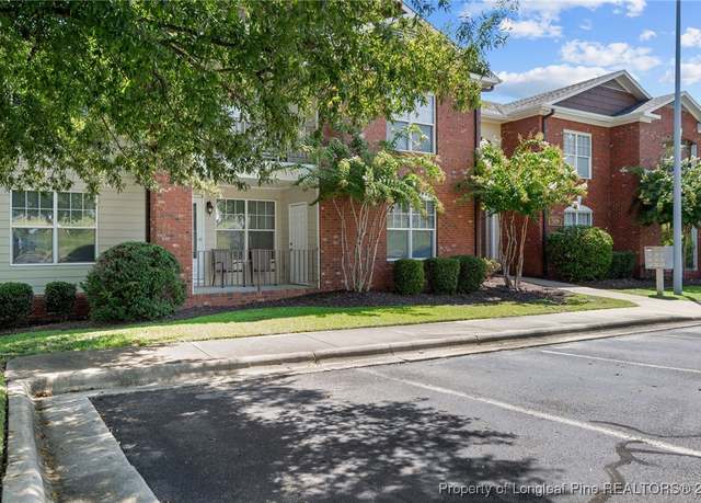 Property at 509 Meadowland Ct, Hope Mills, NC 28348, 2 beds, 2 baths