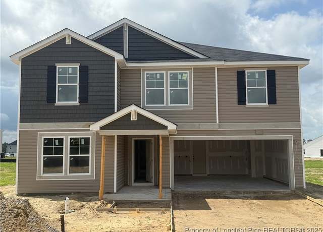 Property at 1033 Emerald Stone Loop, Hope Mills, NC 28348, 5 beds, 2.5 baths