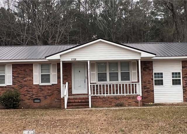 Property at 1728 Nc Highway 20, Saint Pauls, NC 28384, 3 beds, 1.5 baths