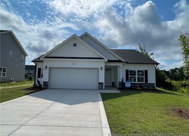 Property at 413 Whitestone Dr, Fayetteville, NC 28312, 4 beds, 2 baths