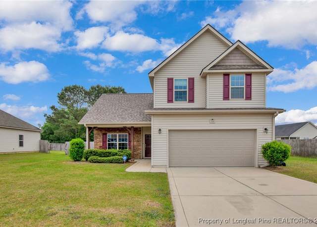 Property at 154 Lumber St, Raeford, NC 28376, 3 beds, 2.5 baths