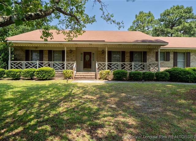 Property at 1608 Piney Creek Pl, Fayetteville, NC 28304, 3 beds, 2 baths