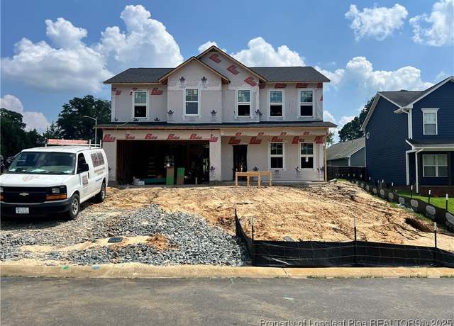 Property at 1505 Stonewood Dr, Fayetteville, NC 28306, 4 beds, 2.5 baths