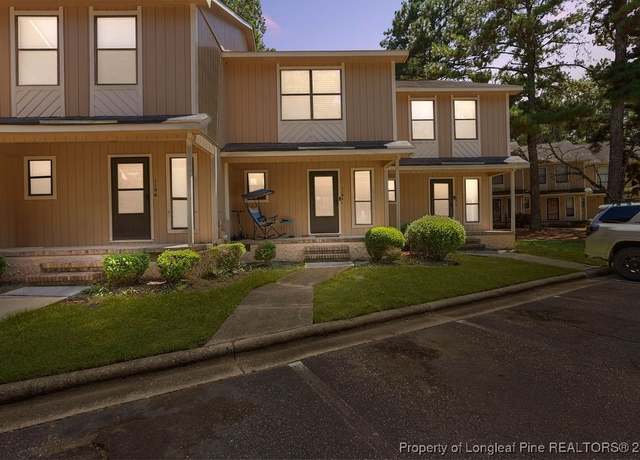 Property at 1194 Windham Ct, Fayetteville, NC 28303, 2 beds, 2.5 baths