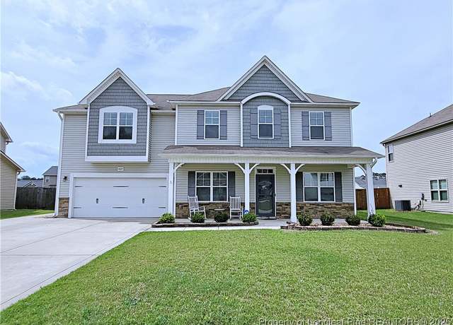 Property at 4027 Pleasantburg Dr, Fayetteville, NC 28312, 4 beds, 3.5 baths